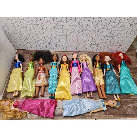 Disney Princess Royal Collection Set of 12 Shimmer Dolls Jasmine Rapunzel Ariel - Picture 4 of 7